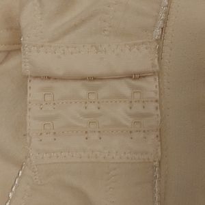 "Distant" shaping"Bra38D